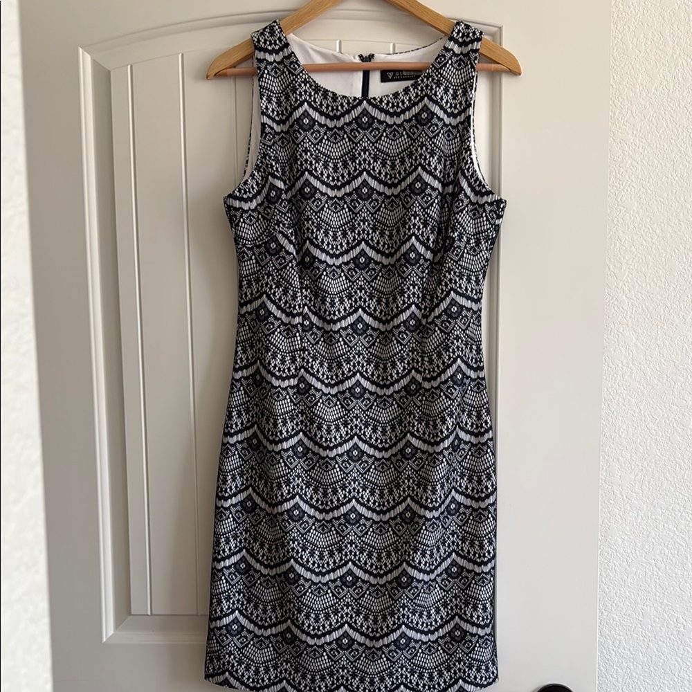 Elegant Navy Blue and White Patterned Dress